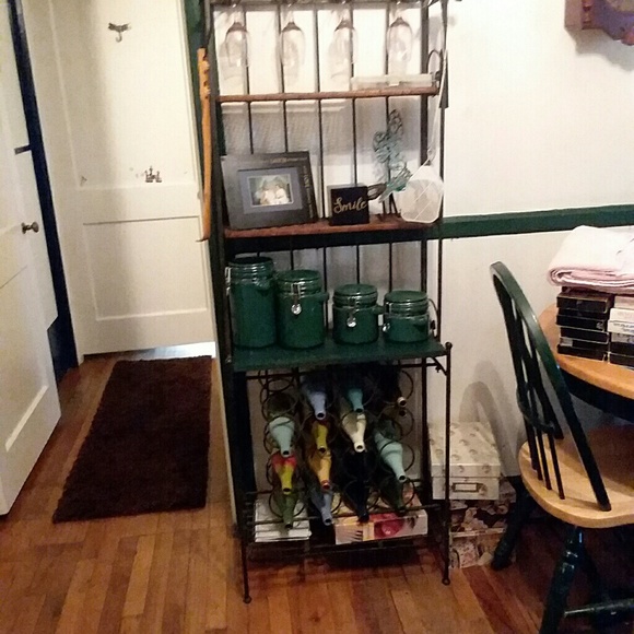 clothes - Picture 6 of 8